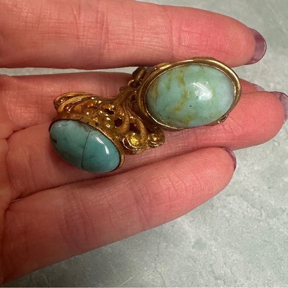 Art Deco Vintage Gold and Turquoise Glass Beads Brooch - Picture 5 of 7